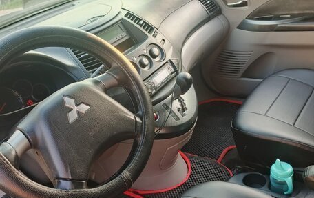 Mitsubishi Grandis, 2007 год, 600 000 рублей, 2 фотография