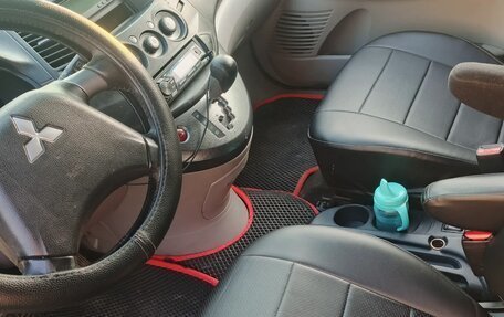 Mitsubishi Grandis, 2007 год, 600 000 рублей, 6 фотография