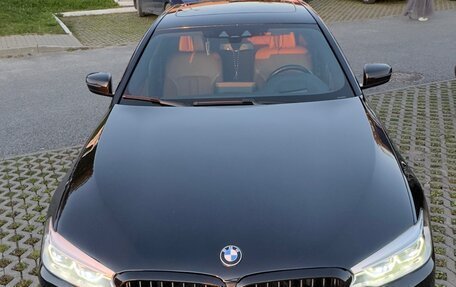 BMW 5 серия, 2018 год, 4 350 000 рублей, 3 фотография