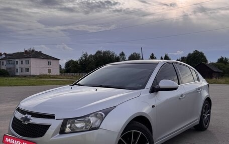 Chevrolet Cruze II, 2012 год, 970 000 рублей, 3 фотография