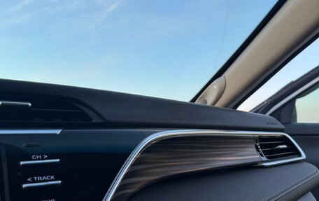 Toyota Camry, 2020 год, 2 620 000 рублей, 11 фотография