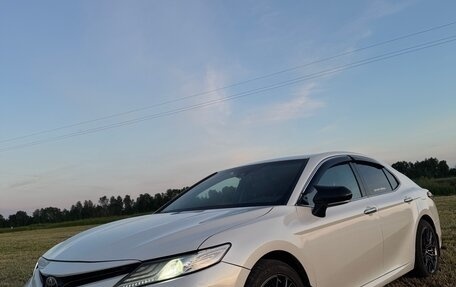 Toyota Camry, 2020 год, 2 620 000 рублей, 6 фотография