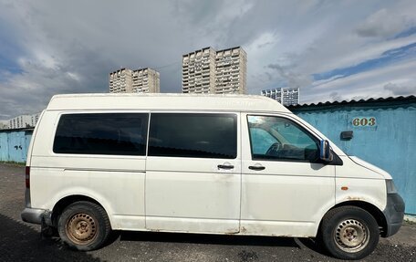 Volkswagen Transporter T5 рестайлинг, 2006 год, 950 000 рублей, 2 фотография