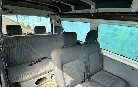 Volkswagen Transporter T5 рестайлинг, 2006 год, 950 000 рублей, 13 фотография