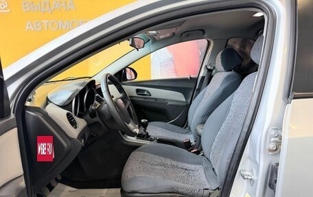 Chevrolet Cruze II, 2009 год, 529 000 рублей, 7 фотография