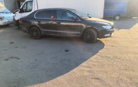 Skoda Superb III рестайлинг, 2012 год, 990 000 рублей, 2 фотография