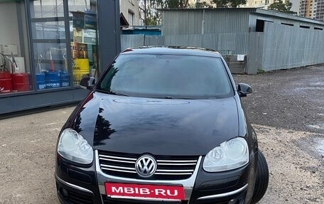 Volkswagen Jetta VI, 2008 год, 990 000 рублей, 4 фотография