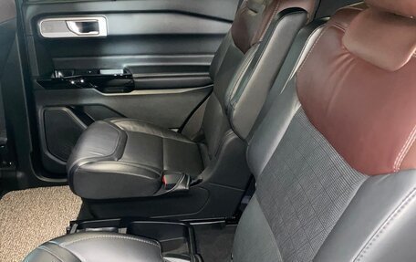 Ford Explorer VI, 2021 год, 7 000 000 рублей, 30 фотография