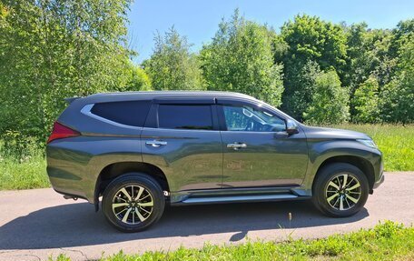 Mitsubishi Pajero Sport III рестайлинг, 2019 год, 4 000 000 рублей, 3 фотография