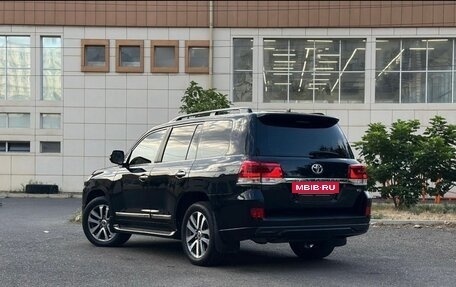 Toyota Land Cruiser 200, 2016 год, 5 390 000 рублей, 2 фотография