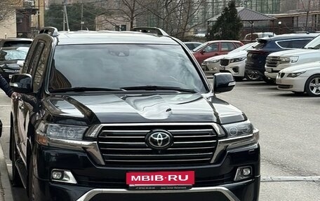 Toyota Land Cruiser 200, 2016 год, 5 390 000 рублей, 5 фотография