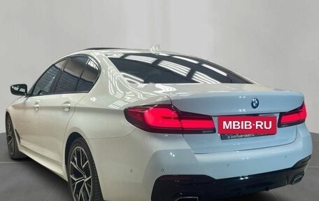 BMW 5 серия, 2020 год, 4 990 000 рублей, 2 фотография