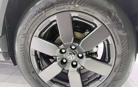 Toyota RAV4, 2026 год, 4 230 000 рублей, 9 фотография