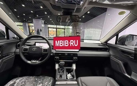 Toyota RAV4, 2026 год, 4 230 000 рублей, 16 фотография