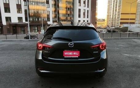 Mazda Axela, 2017 год, 1 300 000 рублей, 6 фотография