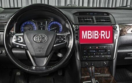 Toyota Camry, 2018 год, 2 120 000 рублей, 13 фотография