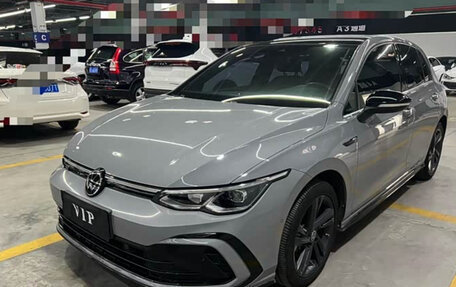 Volkswagen Golf VIII, 2022 год, 1 750 000 рублей, 1 фотография