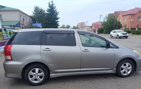 Toyota Wish II, 2005 год, 800 000 рублей, 4 фотография