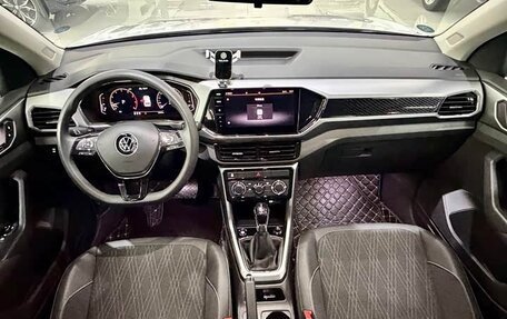 Volkswagen T-Cross I, 2022 год, 1 320 000 рублей, 8 фотография