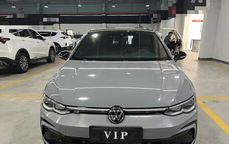 Volkswagen Golf VIII, 2022 год, 1 750 000 рублей, 2 фотография