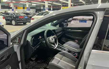 Volkswagen Golf VIII, 2022 год, 1 750 000 рублей, 7 фотография
