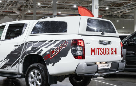 Mitsubishi L200 IV рестайлинг, 2022 год, 3 199 000 рублей, 13 фотография