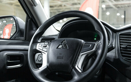 Mitsubishi L200 IV рестайлинг, 2022 год, 3 199 000 рублей, 18 фотография