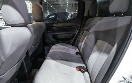 Mitsubishi L200 IV рестайлинг, 2022 год, 3 199 000 рублей, 15 фотография