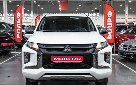 Mitsubishi L200 IV рестайлинг, 2022 год, 3 199 000 рублей, 4 фотография