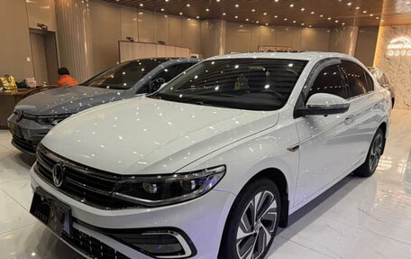 Volkswagen Bora, 2023 год, 1 350 000 рублей, 1 фотография