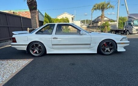 Toyota Soarer, 1987 год, 2 700 000 рублей, 4 фотография