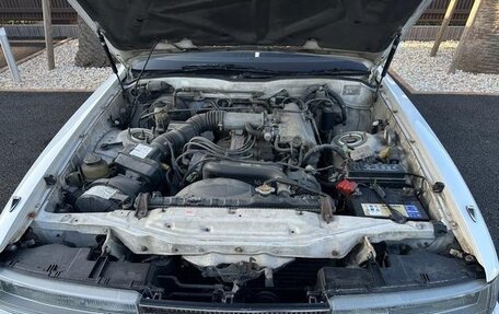 Toyota Soarer, 1987 год, 2 700 000 рублей, 23 фотография