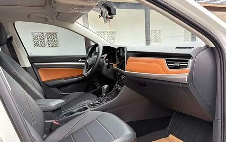 Volkswagen Bora, 2022 год, 1 260 000 рублей, 7 фотография