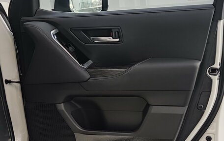 Toyota Land Cruiser, 2022 год, 12 900 000 рублей, 20 фотография
