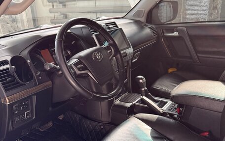 Toyota Land Cruiser Prado 150 рестайлинг 2, 2020 год, 4 987 654 рублей, 10 фотография