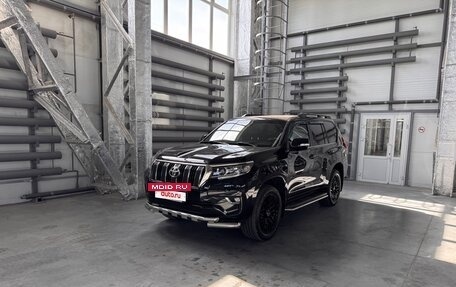 Toyota Land Cruiser Prado 150 рестайлинг 2, 2020 год, 4 987 654 рублей, 2 фотография