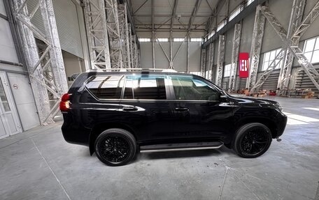 Toyota Land Cruiser Prado 150 рестайлинг 2, 2020 год, 4 987 654 рублей, 8 фотография