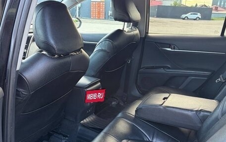 Toyota Camry, 2019 год, 2 500 000 рублей, 9 фотография