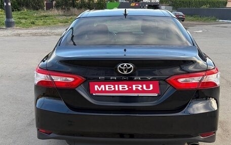 Toyota Camry, 2019 год, 2 500 000 рублей, 6 фотография