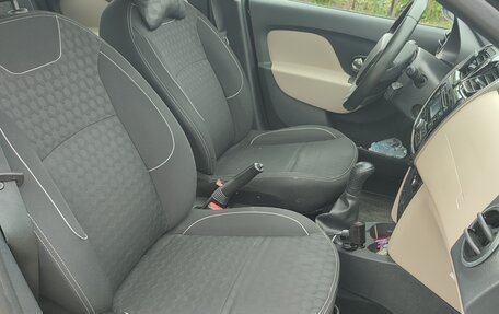 Renault Logan II, 2016 год, 650 000 рублей, 9 фотография