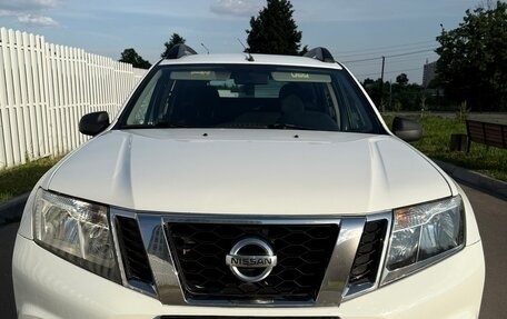 Nissan Terrano III, 2015 год, 907 000 рублей, 3 фотография