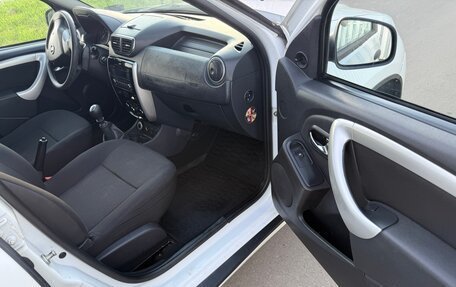 Nissan Terrano III, 2015 год, 907 000 рублей, 23 фотография