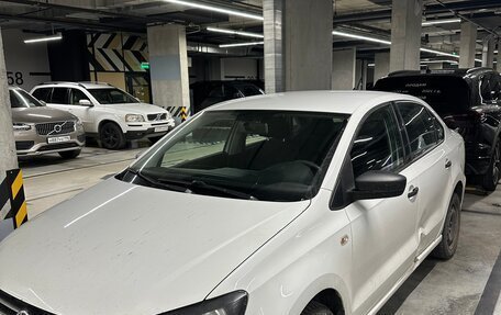 Volkswagen Polo VI (EU Market), 2019 год, 700 000 рублей, 2 фотография