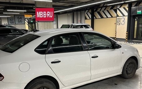Volkswagen Polo VI (EU Market), 2019 год, 700 000 рублей, 4 фотография