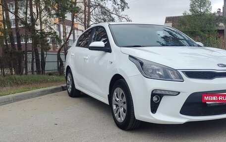 KIA Rio IV, 2019 год, 1 670 000 рублей, 3 фотография
