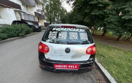 Volkswagen Golf V, 2005 год, 280 000 рублей, 2 фотография