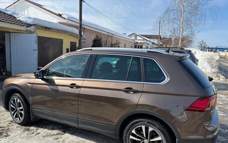 Volkswagen Tiguan II, 2019 год, 2 959 000 рублей, 5 фотография