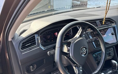 Volkswagen Tiguan II, 2019 год, 2 959 000 рублей, 4 фотография