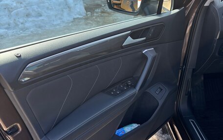 Volkswagen Tiguan II, 2019 год, 2 959 000 рублей, 8 фотография