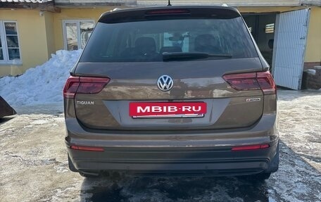 Volkswagen Tiguan II, 2019 год, 2 959 000 рублей, 2 фотография